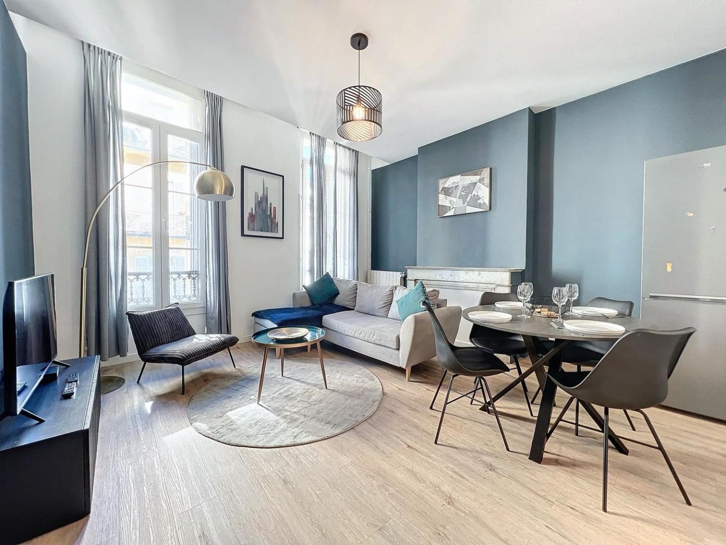 Grand Appartement Central - Trois Chambres - Les Freres De La Loc' マルセイユ エクステリア 写真